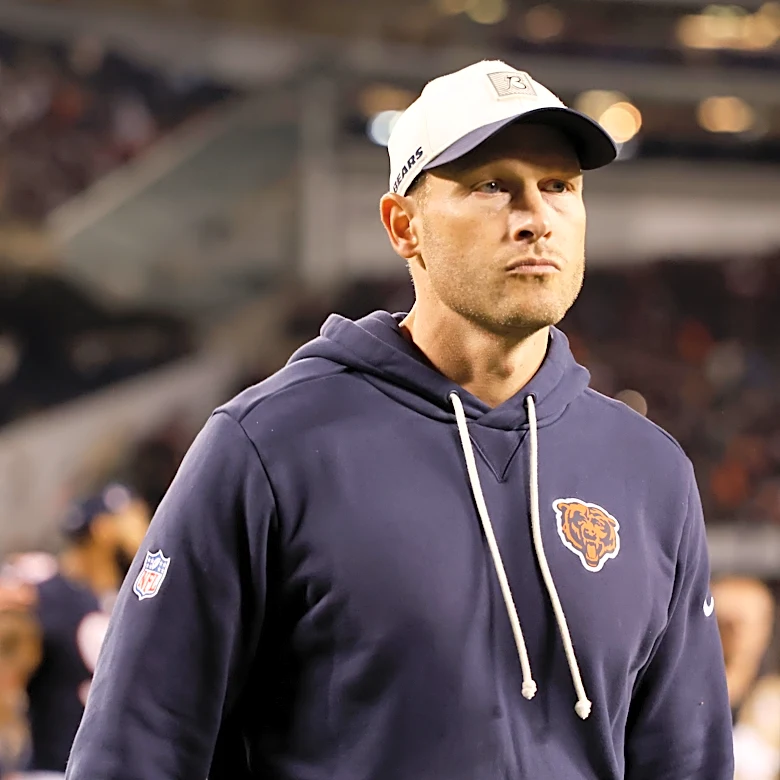 Former NFL players praise Bears HC Ben Johnson for offensive game plan