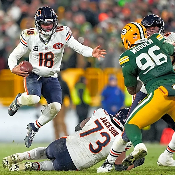Bears RG Jonah Jackson petitions name change of road near Halas Hall