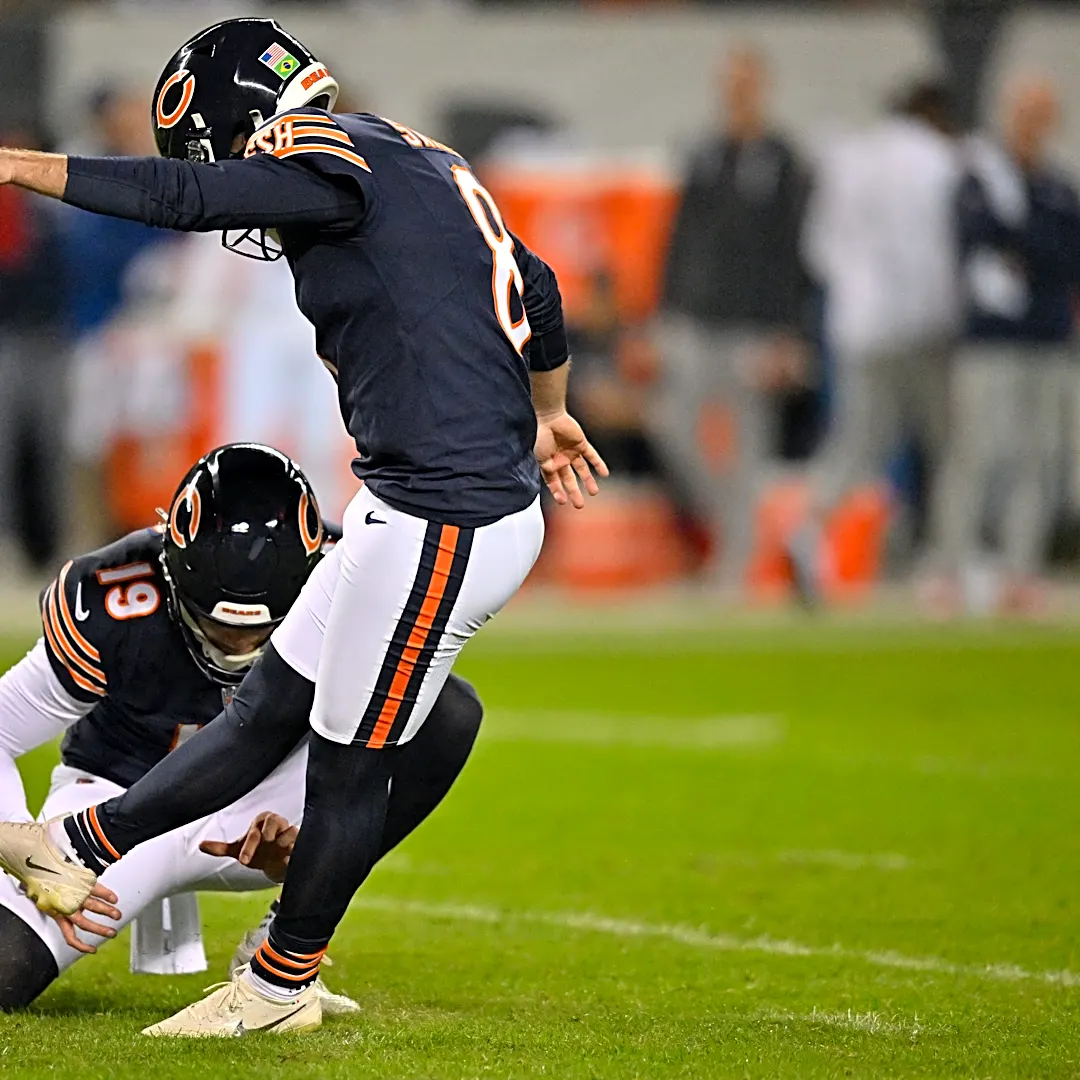 NFL world reacts to Bears kicker Cairo Santos' doink vs. Patriots