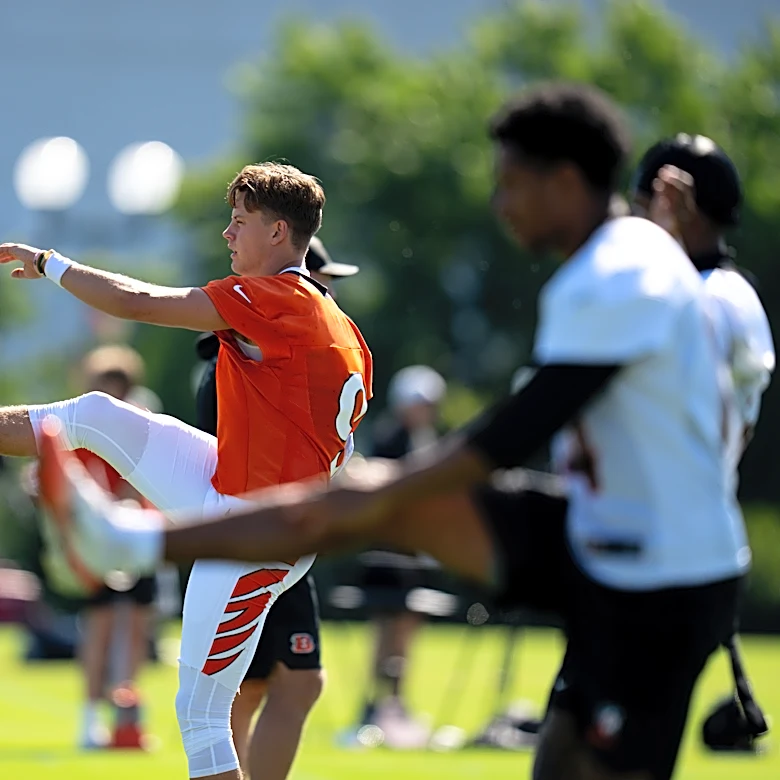 Bengals QB Joe Burrow sent a little challenge to his defense