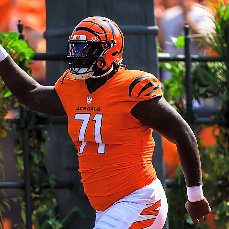 Amarius Mims' dominance of Bucs is funny to watch