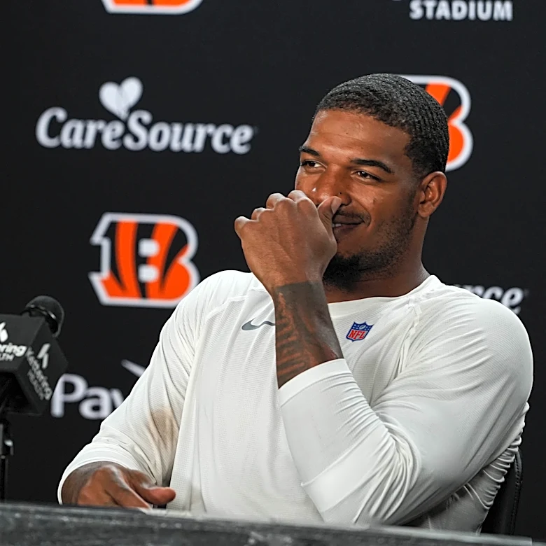 Steelers' Joey Porter gifts Chase, Higgins big bulletin-board material