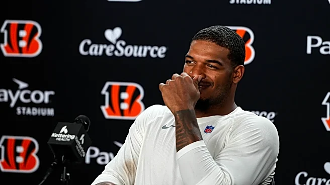 Steelers' Joey Porter gifts Chase, Higgins big bulletin-board material
