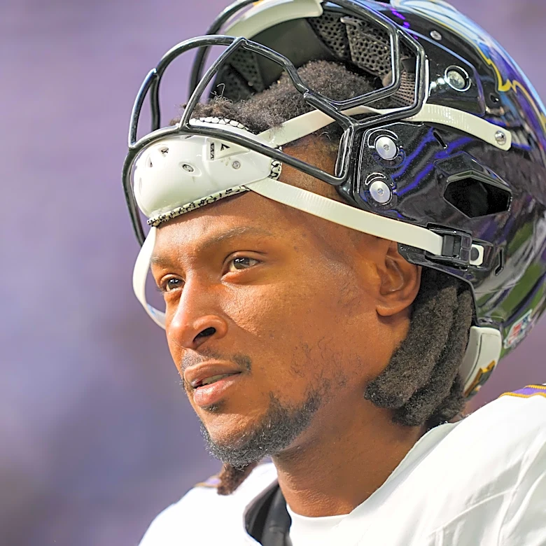 Bengals’ free agent, trade options after Chase, Higgins injuries