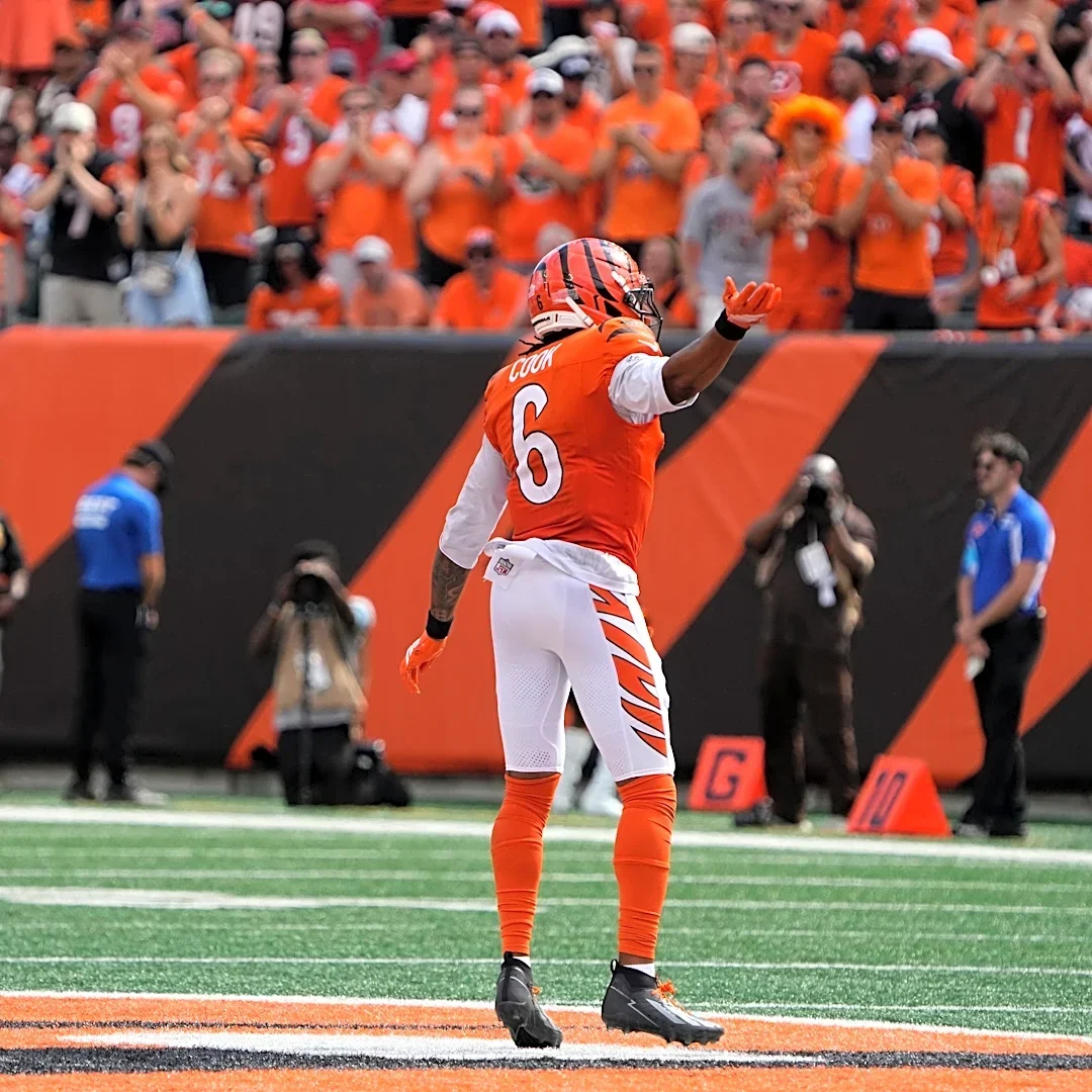 Bengals' Bryan Cook gets emotional discussing championship dream