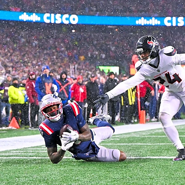 Patriots execute big trade with early opponent on Bills' 2026 NFL schedule