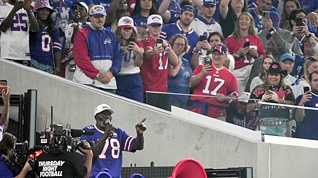 Check out Bruce Smith hyping up Bills fans ahead of first game at Highmark Stadium
