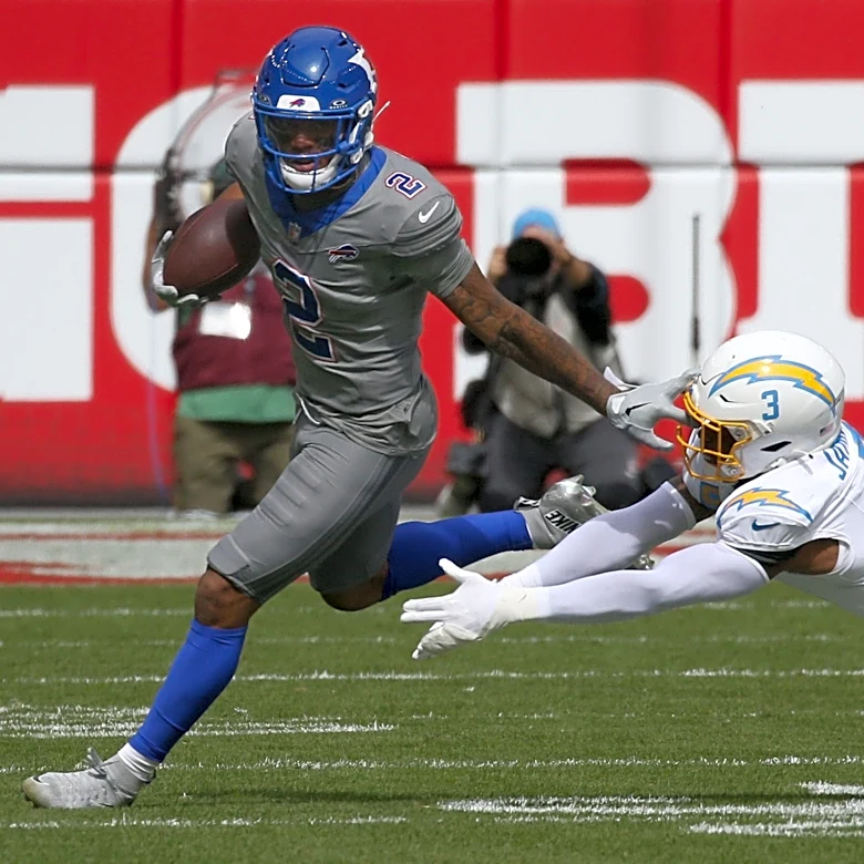 Full highlights from the Bills' 24-16 win vs. the Chargers
