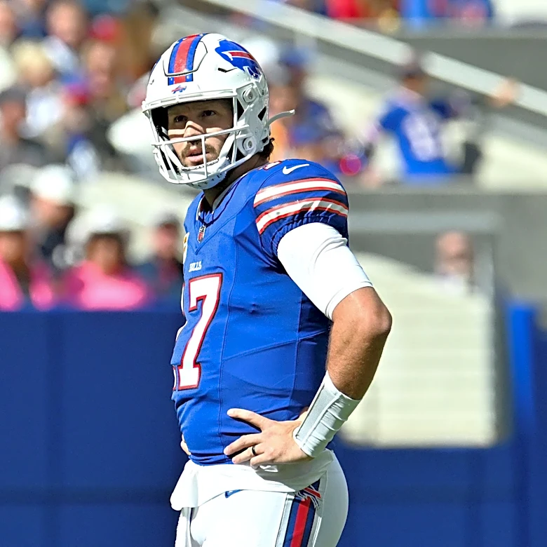 PFF: 5 lowest-graded Bills players on offense in Week 4 vs. Patriots