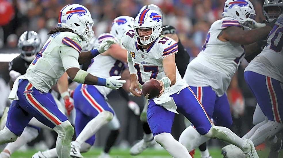 Full highlights from the Bills' 33-30 win vs. Raiders in Week 6