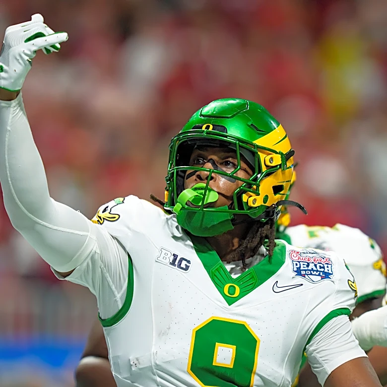 Broncos select Oregon tight end in 2027 NFL mock draft