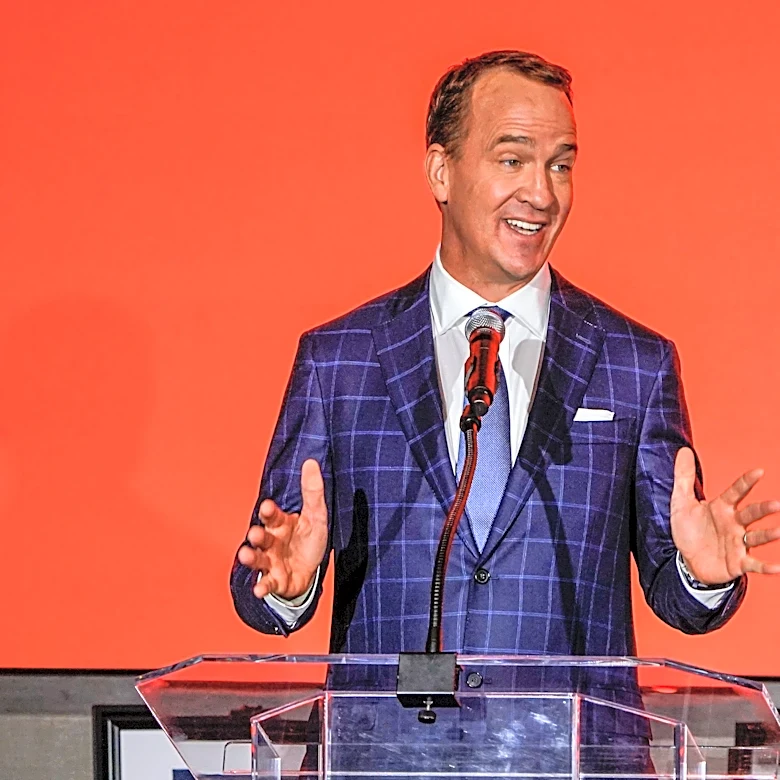 Peyton Manning’s mailing letters to Phoenix residents (here’s why)