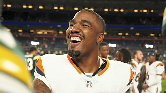 Jaylen Waddle rocks amazing penguin cleats ahead of Broncos debut on 'MNF'