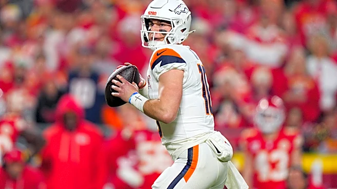 Twitter reacts to Broncos' alternate helmet, all-white 'MNF' uniform