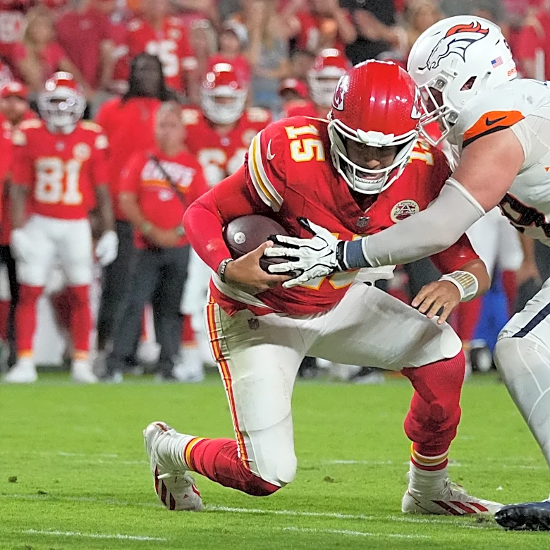 Broncos fans blame the same player for Broncos' defensive struggles