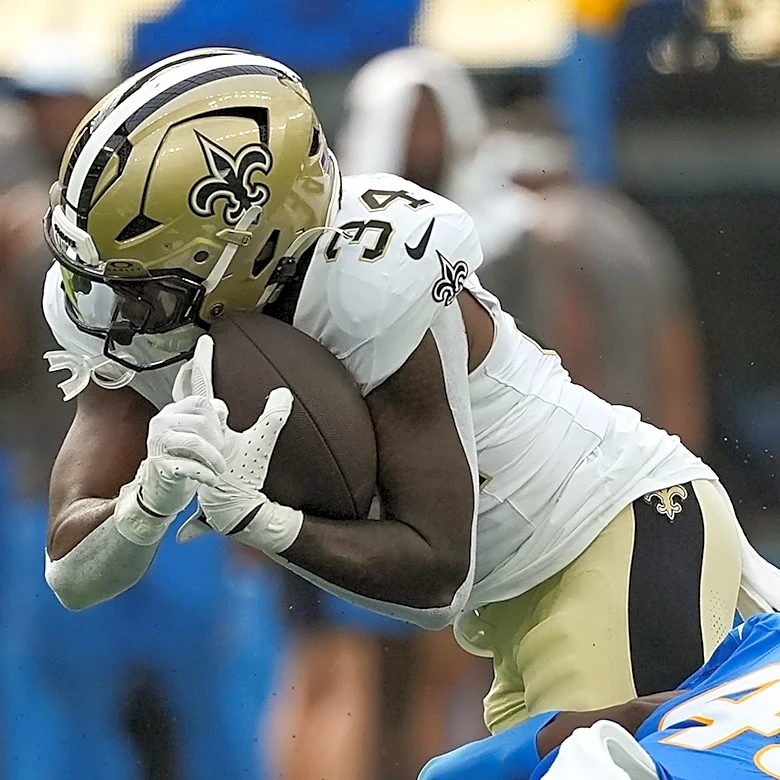 Broncos host 3 running backs for tryouts after 2 injuries at position