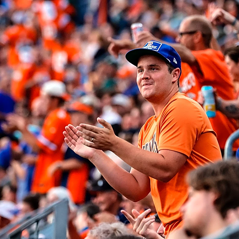 Broncos excited for ‘great, electric atmosphere’ for ‘SNF’ vs. Rams