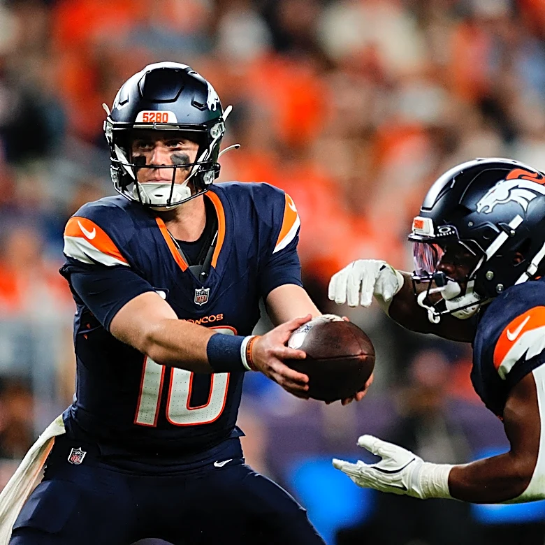 Broncos' uniform set for 'Sunday Night Football' vs. Rams