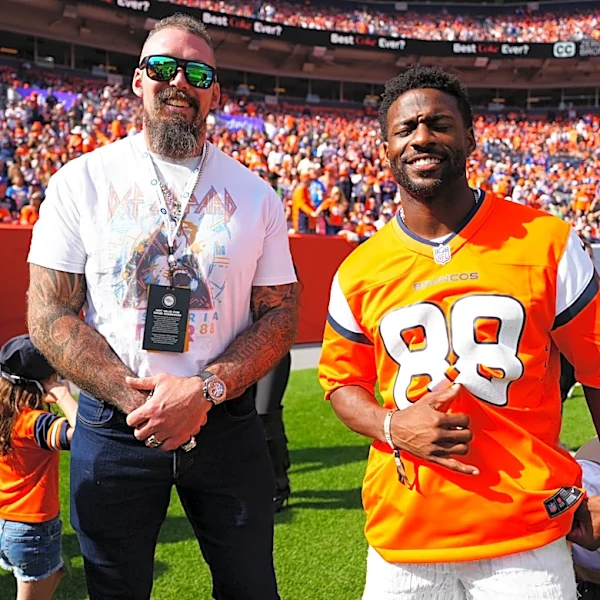 Broncos host alumni for ‘Sunday Night Football’ vs. Rams