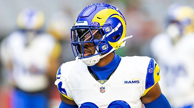 Josh Wallace clearly shoved Pat Bryant in the back on controversial DPI play