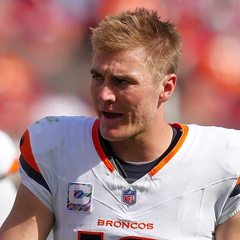 Bo Nix had a 1-word response when asked if ankle has impacted his play