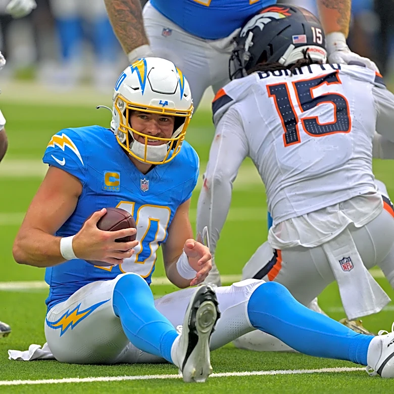 NFL picks: Who the experts predict to win in the Broncos-Chargers game
