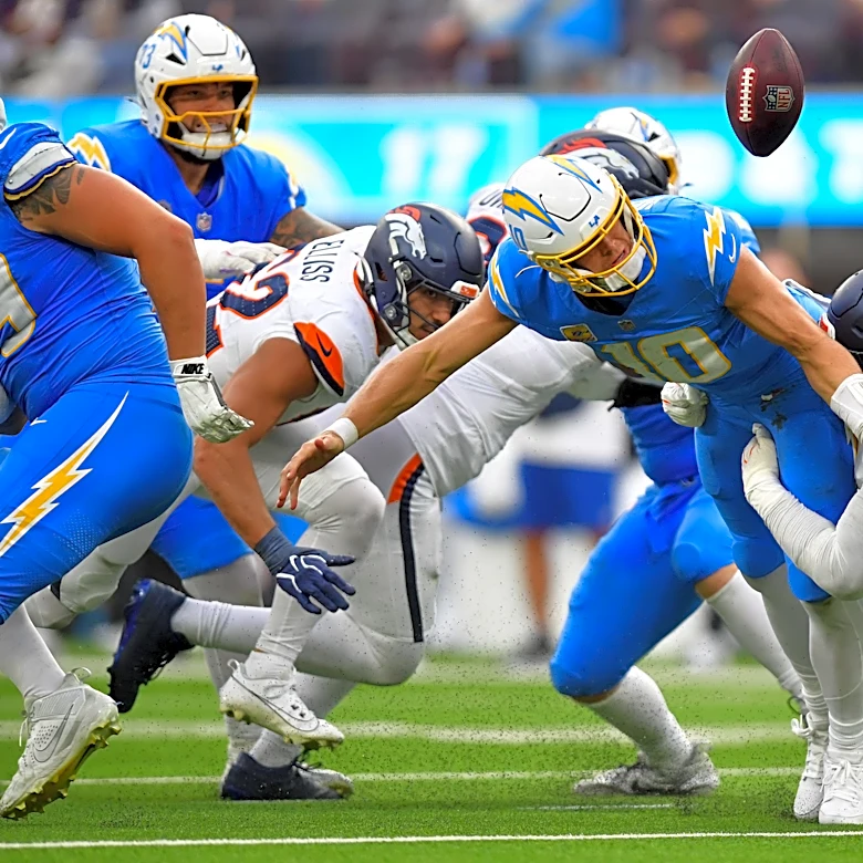 Watch the highlights from Broncos' 23-17 win over Chargers