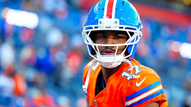 Broncos injuries: Jaylen Waddle goes to locker room before halftime of 'TNF'