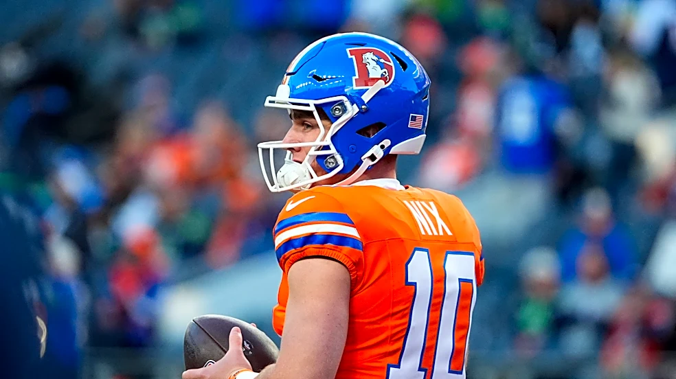 Report suggests Broncos QB Bo Nix is worried about injuring his ankle again