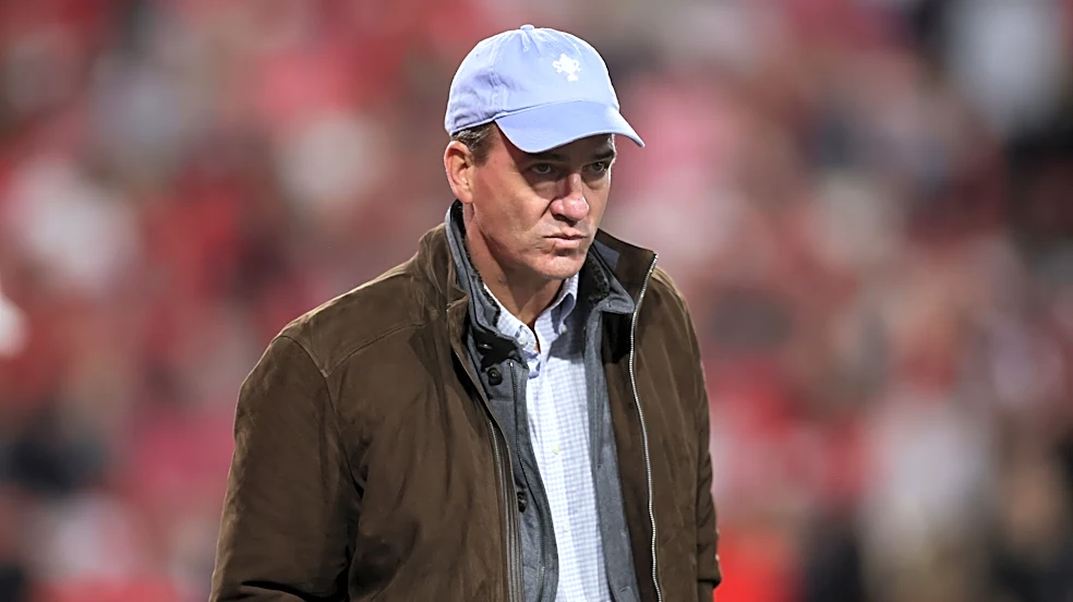 Adam Schefter pushes back on rumors of Peyton Manning taking Colts' GM job