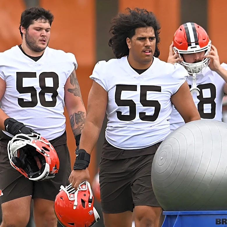 Browns rookie offensive tackle moving inside has proven valuable