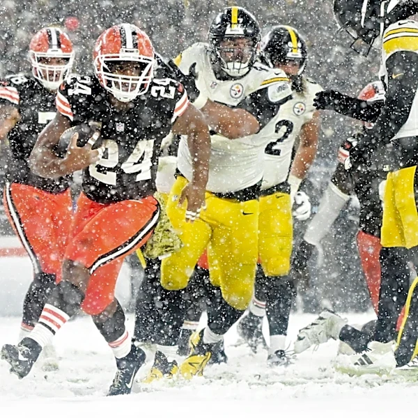 Nick Chubb to sign a one-day contract, retire a Cleveland Brown