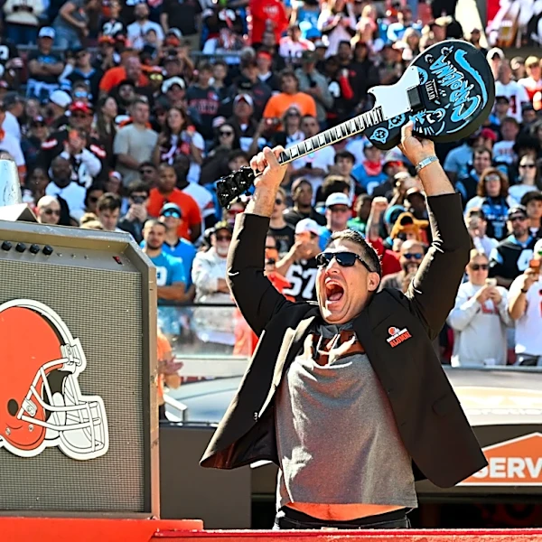 Three players inducted by the Browns as Legends ahead of home opener