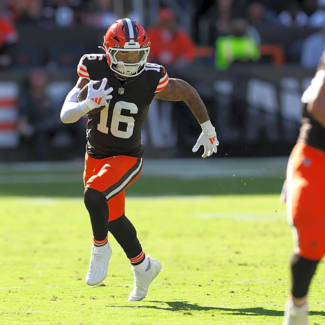 What grade did CBS Sports give the Browns in Week 6?