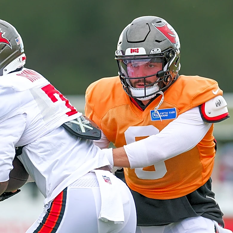 Should you start Bucs RB's this week in fantasy football?