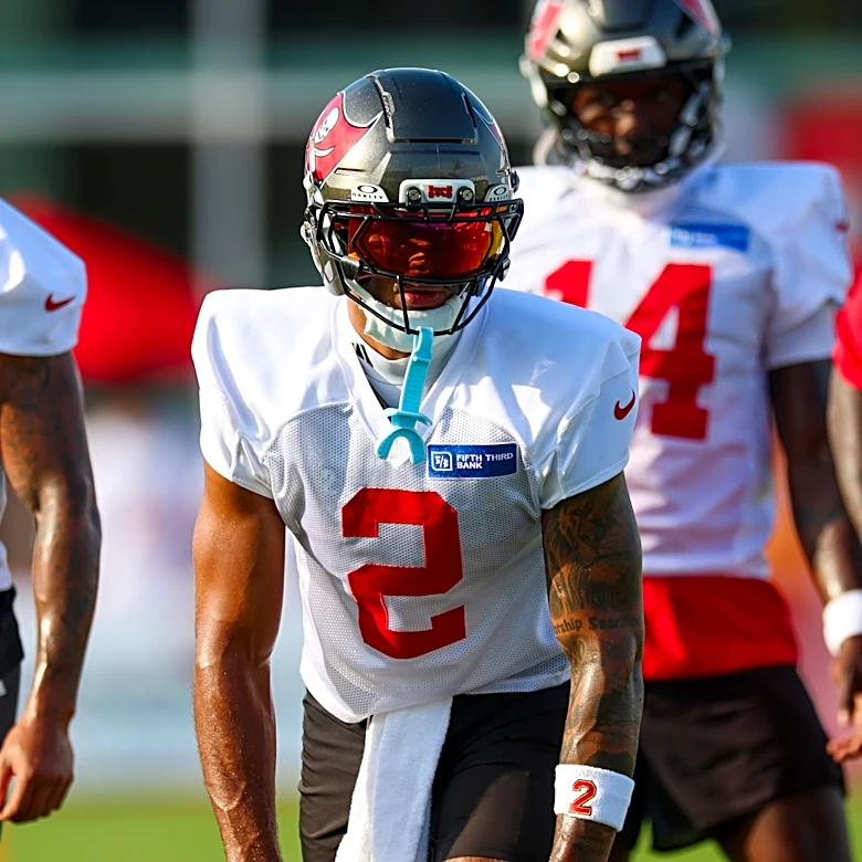 Should you start Bucs WRs this week in fantasy football?