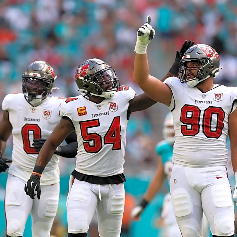 Should the Bucs call Lavonte David?