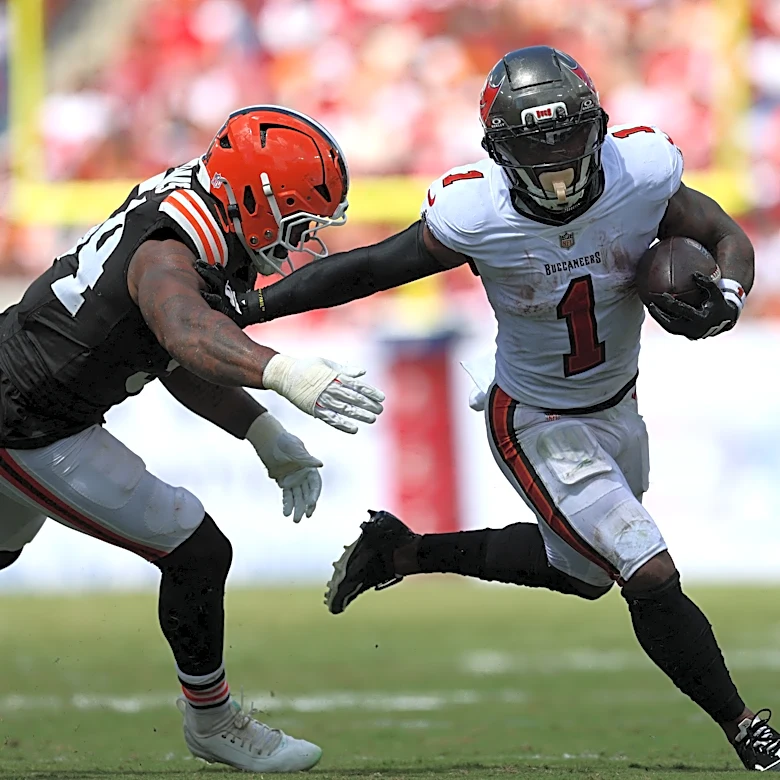Should you start Bucs RBs this week in fantasy football?