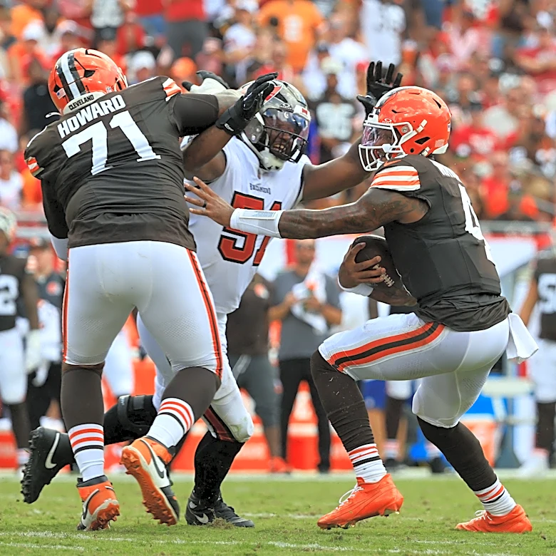 Bucs could turn to emerging pass rusher if Rueben Bain Jr. is out
