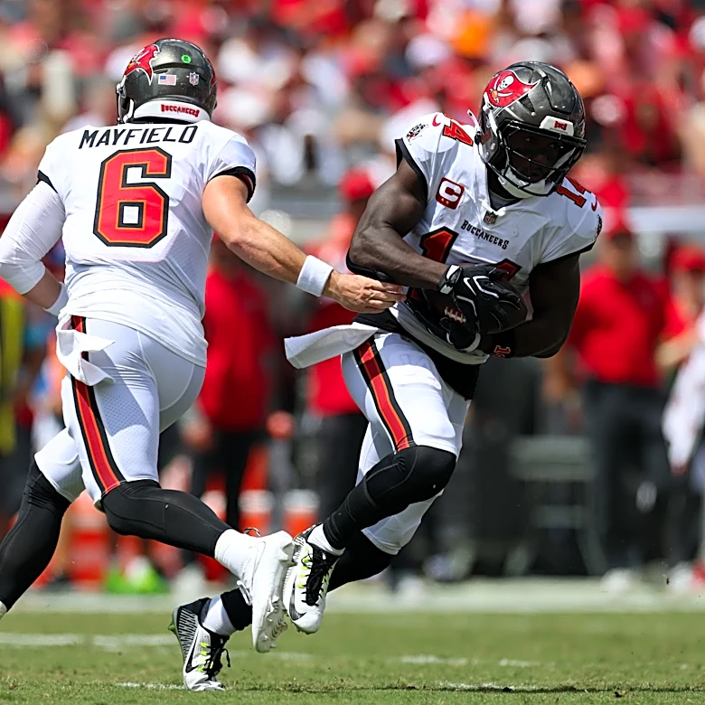 Should you start Bucs WRs this week in fantasy football?