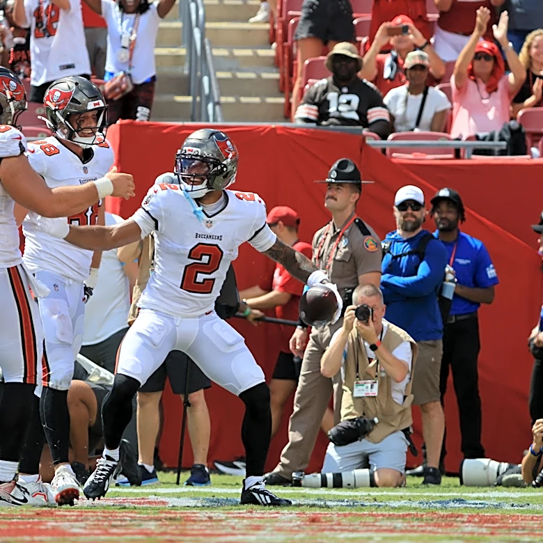 Should you start Bucs WRs and TEs this week in fantasy football?