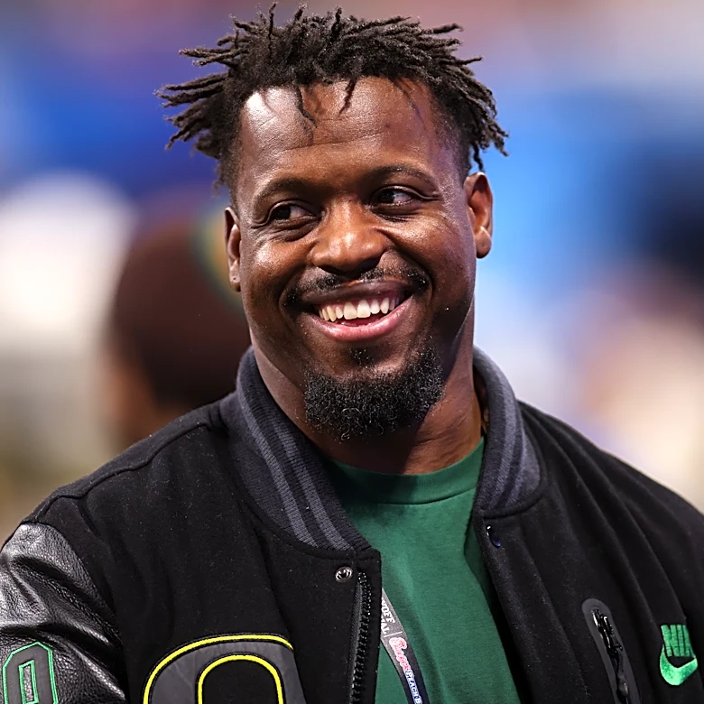 Ex-Panthers Pro Bowler takes swipe at 0-4 Buccaneers