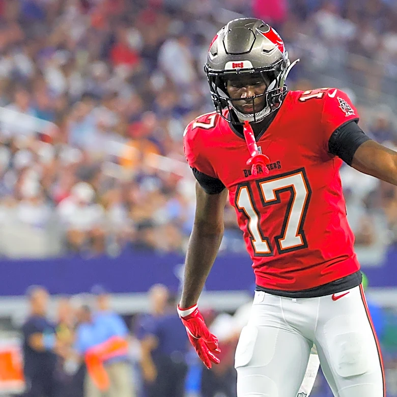 Egbuka, Hurst have huge impact in Bucs upset win in Dallas