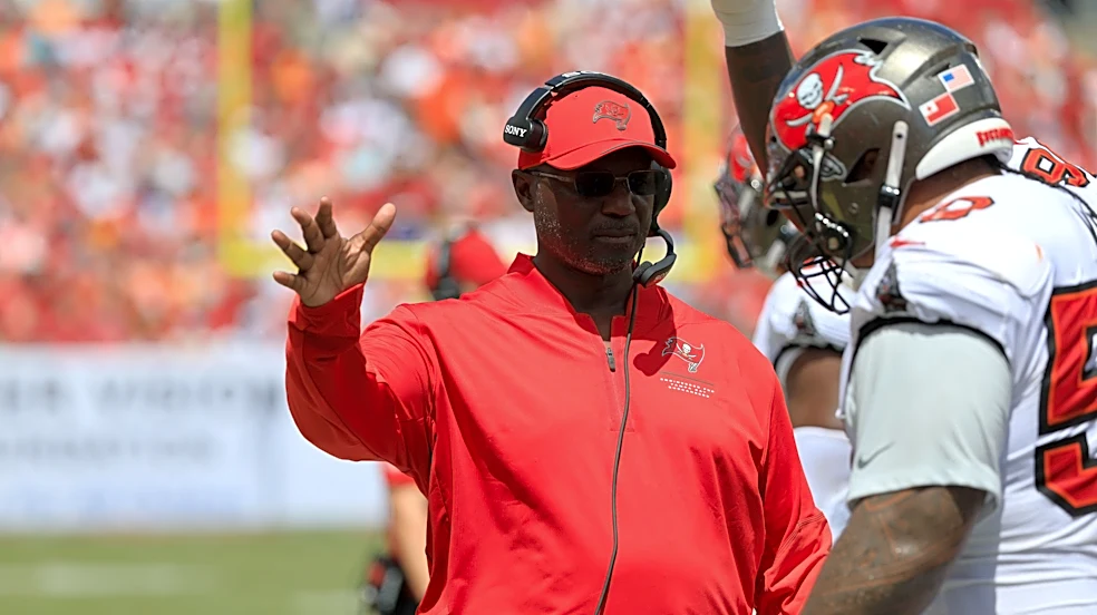 How to watch Buccaneers vs. Steelers in Week 6