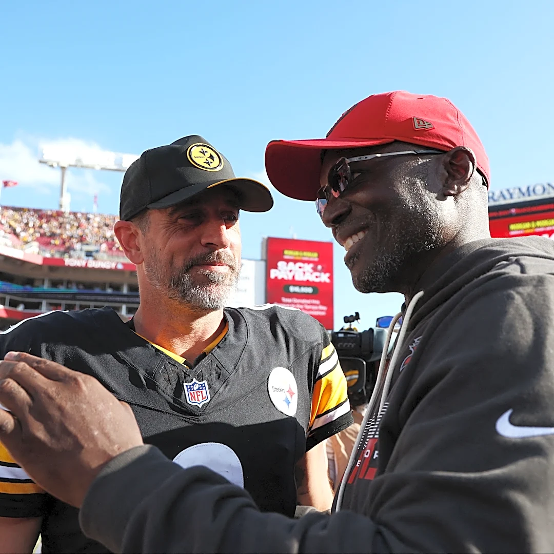 Steelers' Aaron Rodgers rips Buccaneers' home stadium after win