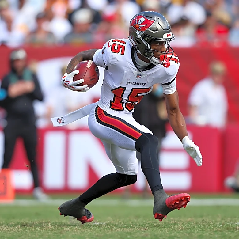 Buccaneers remain near bottom of CBS Sports power rankings