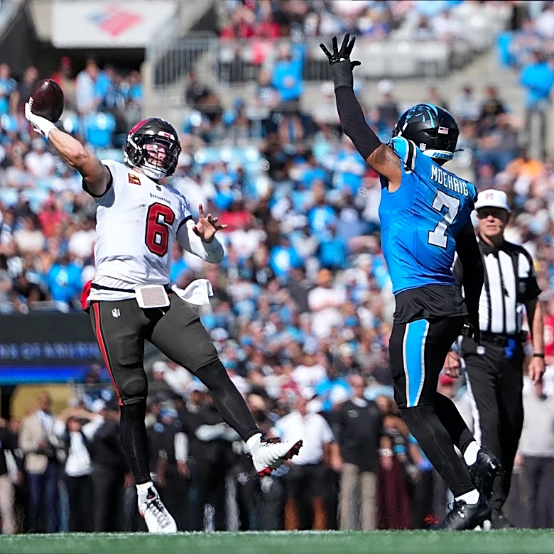 Baker Mayfield throws for just 64 yards in Buccaneers' blowout win