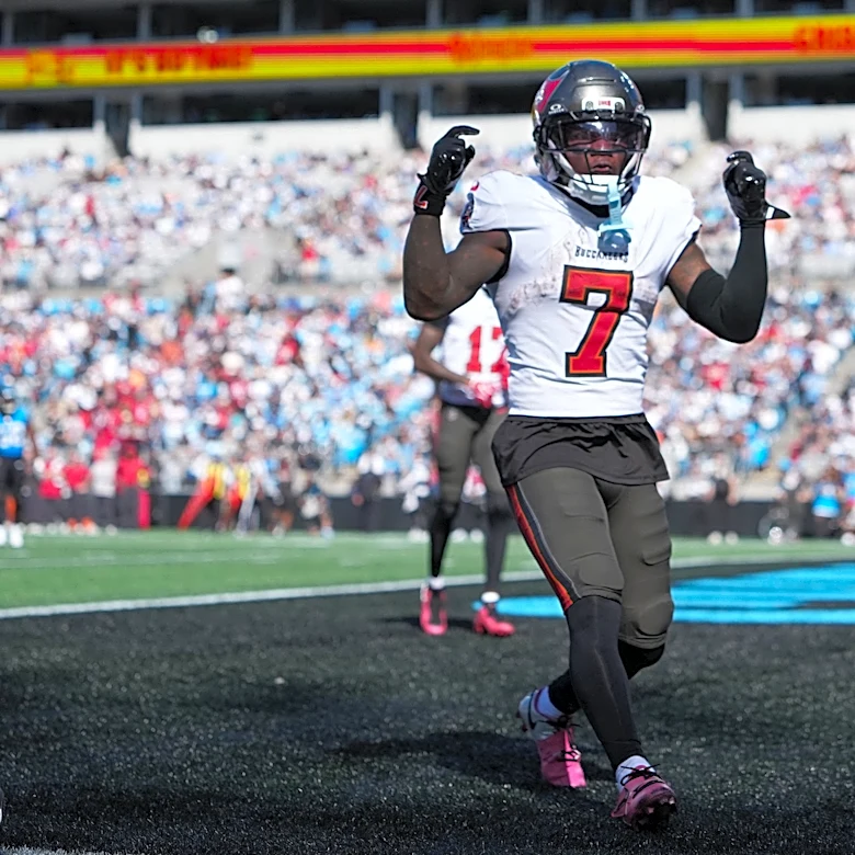 Bucky Irving sets the tone from the first snap in week 7 win