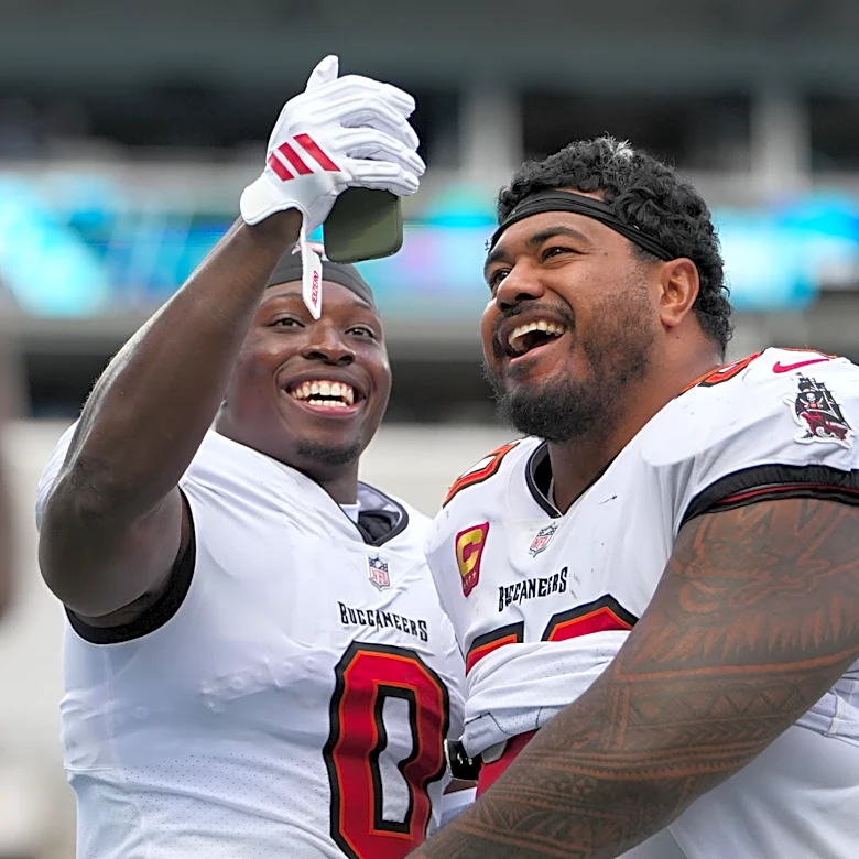 Buccaneers can close NFC South gap to half a game in Week 8