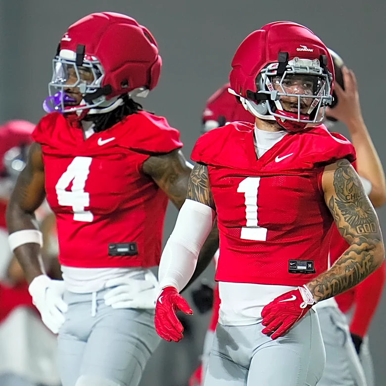WATCH: Ohio State captains notify loved ones of honor | Buckeyes Wire